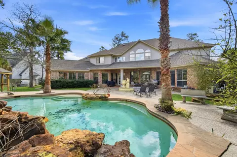 39 Forest Green Trl, Kingwood, TX 77339