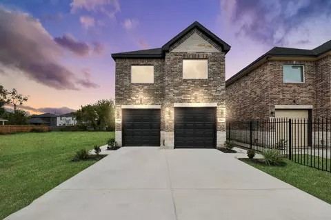 4516 Maggie St #AB, Houston, TX 77051