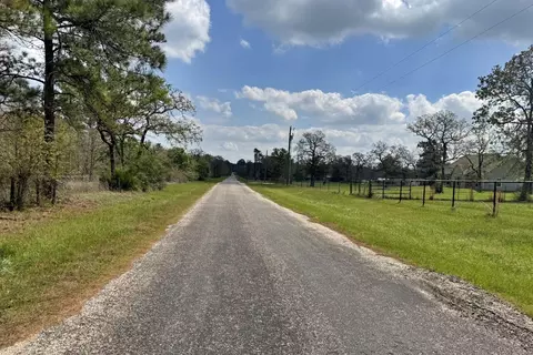 251 William Thomas Rd, Huntsville, TX 77320