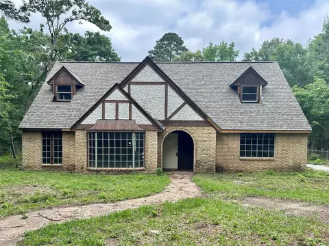 37402 Robin George Trl, Magnolia, TX 77354