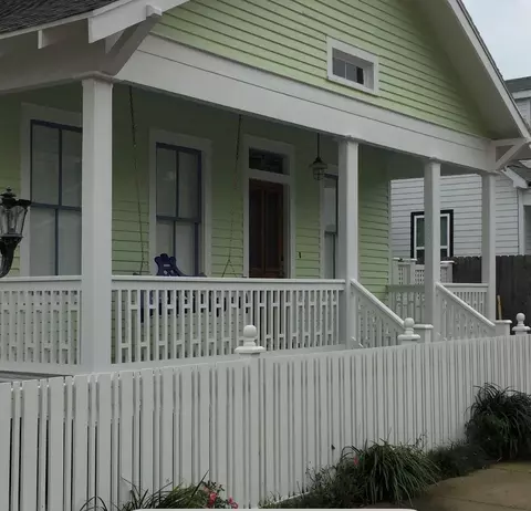 901 Post Office St, Galveston, TX 77550