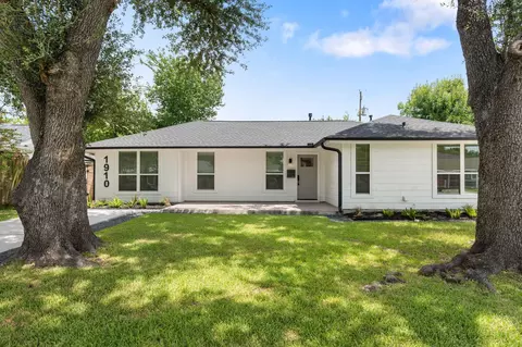 1910 Lynnview Dr, Houston, TX 77055