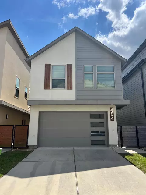 454 S Centro Cir, Shenandoah, TX 77385