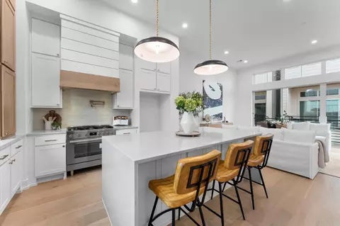 2920 Michaux St, Houston, TX 77009