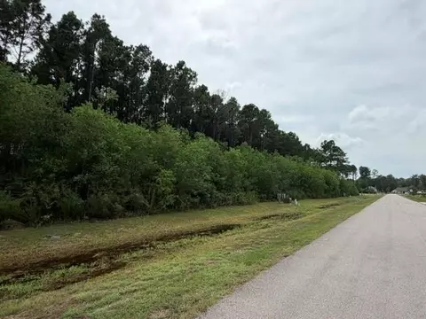 215 County Road 6614, Dayton, TX 77535