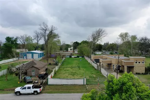 869 Wall St, Houston, TX 77088