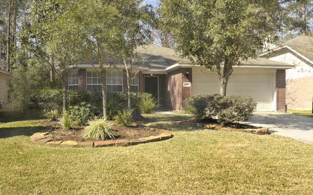 194 W Misty Dawn Dr, Conroe, TX 77385 photo 1