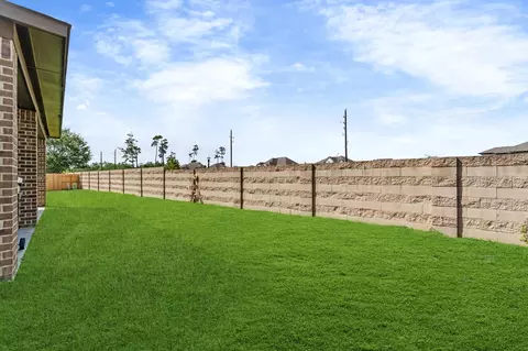 Exterior - 27172 Devyn Forest Ln, Spring, TX 77386 photo 5 of 6