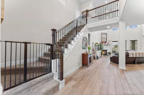 Entry Way - 27172 Devyn Forest Ln, Spring, TX 77386 photo 5 of 10