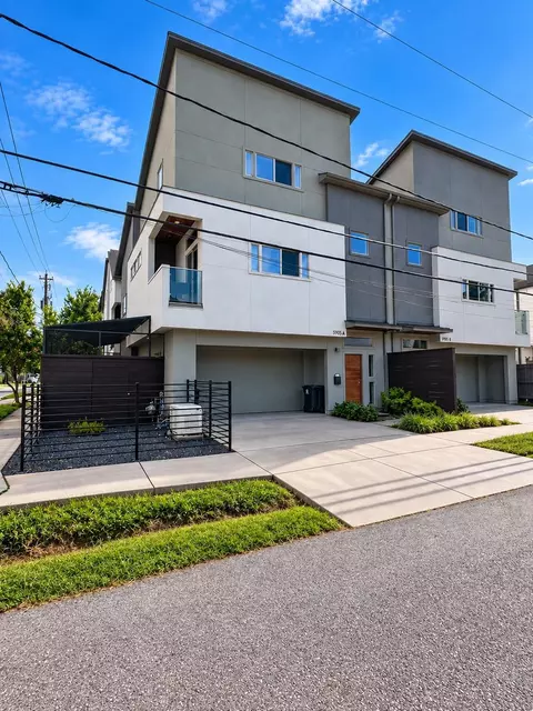 5905 Kiam St #A, Houston, TX 77007
