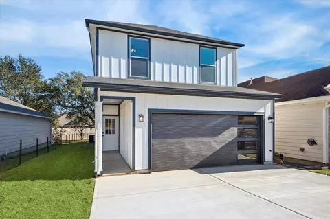 141 Golf Vw, Montgomery, TX 77356