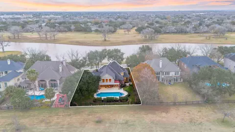 7322 Greatwood Lake Dr, Sugar Land, TX 77479