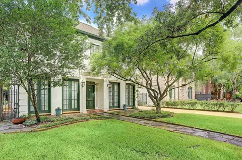 6625 Westchester Ave, West University Place, TX 77005