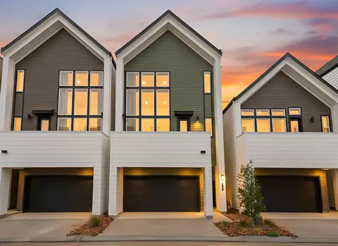 1131 Highland Row Ln, Houston, TX 77091