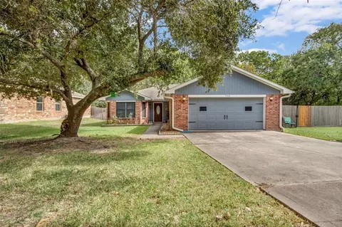 406 Paradise Ln, Montgomery, TX 77356 photo 1