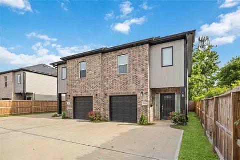 5023 Mallow St #A/B, Houston, TX 77033