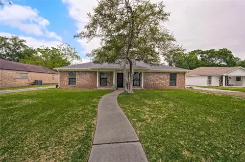 1215 Forsythe Ln, Houston, TX 77073