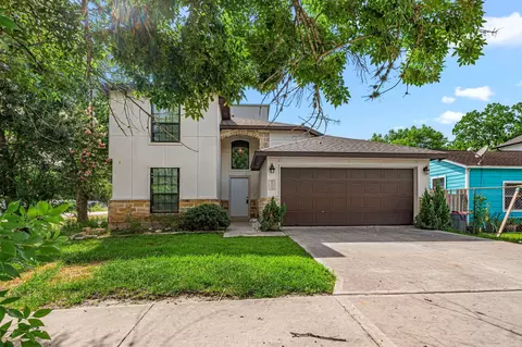 6838 Foster St, Houston, TX 77021