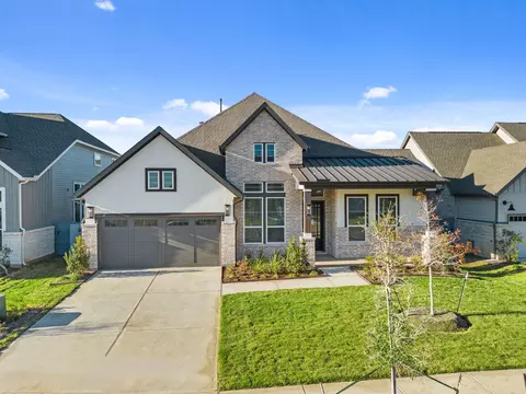 12222 Luke Dr, Mont Belvieu, TX 77523