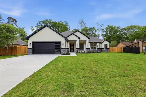 2638 Fountain View St, Roman Forest, TX 77357