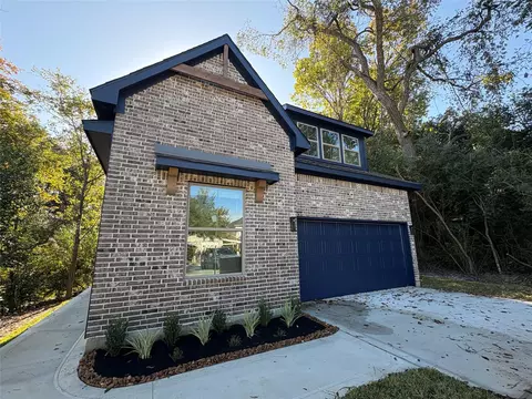 109 Cove Pt, Montgomery, TX 77356
