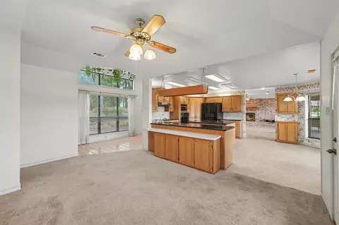 Living - 98 Glenheath, Trinity, TX 75862 photo 5 of 6