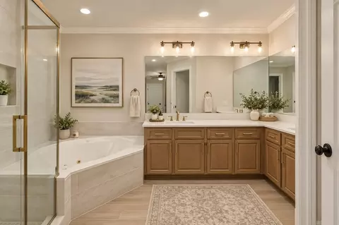 Bath - 98 Glenheath, Trinity, TX 75862 photo 1 of 5