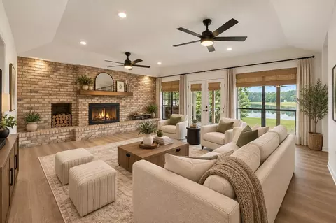 Living - 98 Glenheath, Trinity, TX 75862 photo 1 of 6