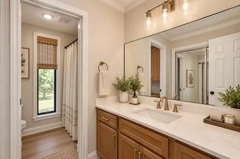 Bath - 98 Glenheath, Trinity, TX 75862 photo 4 of 5