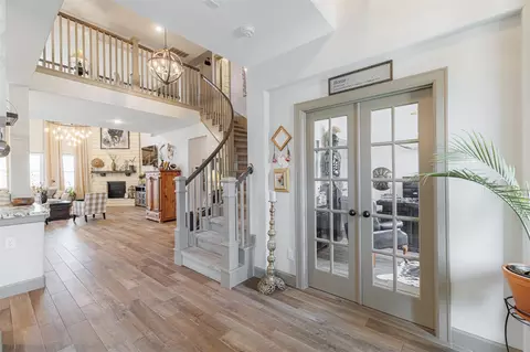 Entry Way - 7810 Leighton Trl, Pasadena, TX 77505 photo 6 of 7