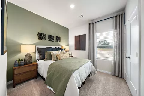 Bedroom - 16960 Hazelnut Dr, Conroe, TX 77302 photo 3 of 3