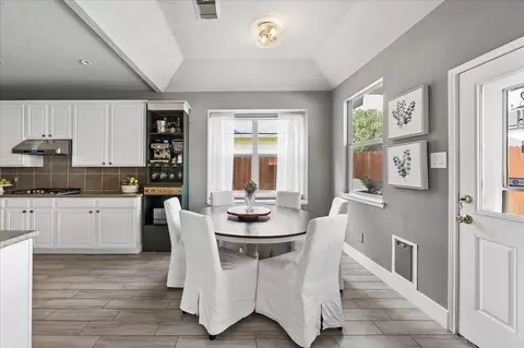 Dining - 20923 Wind Field Ln, Spring, TX 77379 photo 3 of 3