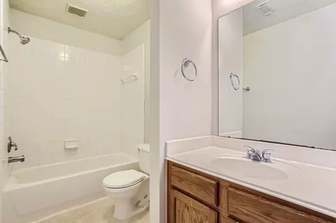 Bath - 3138 Red Rover Ct, Spring, TX 77373 photo 2 of 2