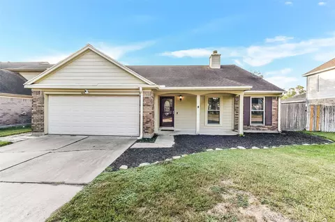 4010 Spring Branch Dr W, Pearland, TX 77584