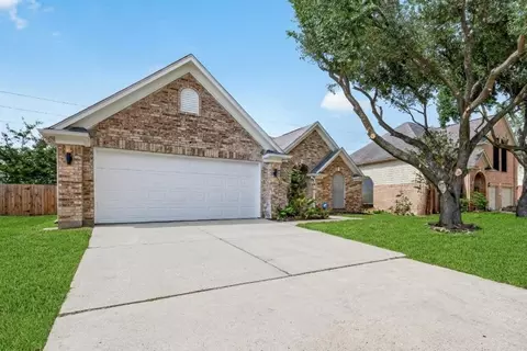 12423 May Laurel Dr, Houston, TX 77014