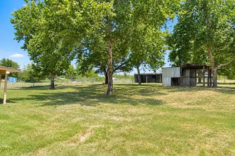 Exterior - 828 Armadillo Dr, Lorena, TX 76655 photo 8 of 10