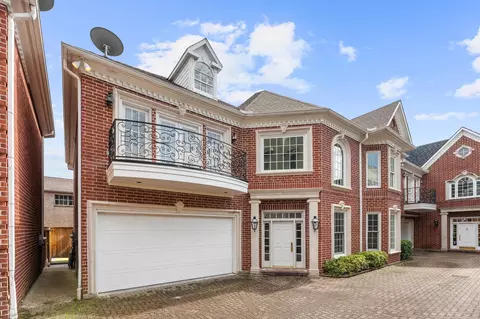 2222 Nantucket Dr #B, Houston, TX 77057
