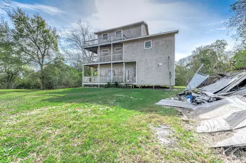 9898 Tri City Beach Rd, Baytown, TX 77523