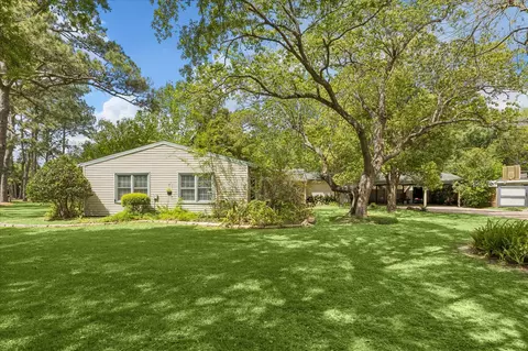 2410 Clark Dr, La Marque, TX 77568