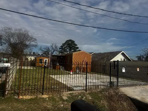 13929 Eagle Pass St, Houston, TX 77015