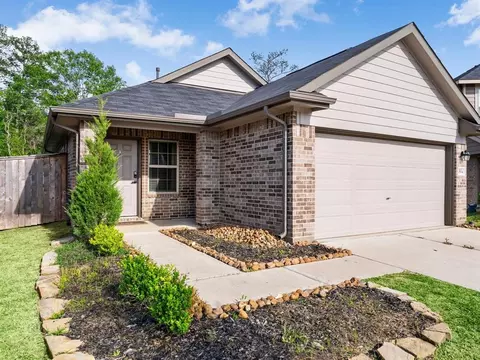 33504 Orange Maple Way, Pinehurst, TX 77362 photo 1
