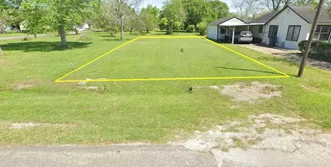 2805 Sims Ave, Bay City, TX 77414
