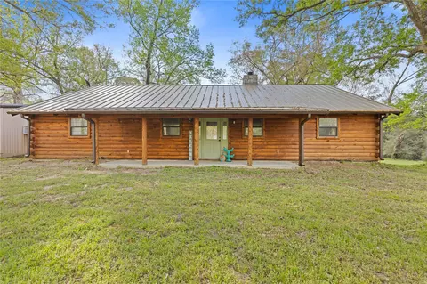 110 Southwood Forest Rd, Huntsville, TX 77340