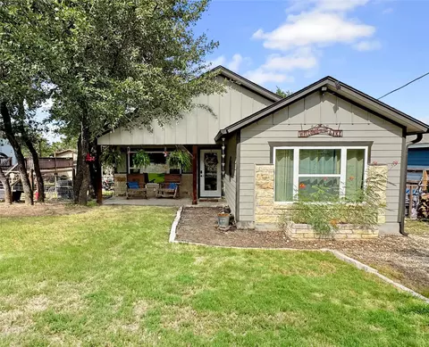1463 Ramble Hls, Canyon Lake, TX 78133