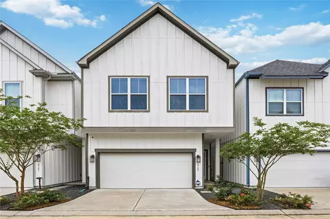 6723 Parker Oaks Ln, Houston, TX 77076