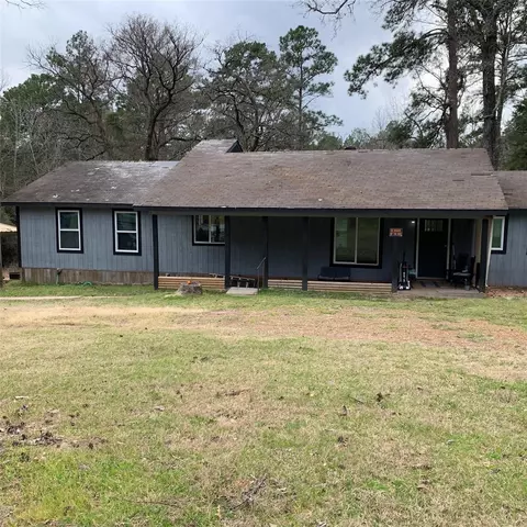 480 Sportsman Dr, Trinity, TX 75862