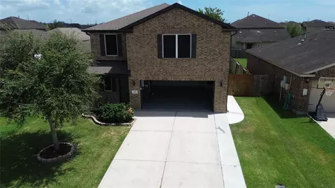102 Indigo Brush Dr, La Marque, TX 77568