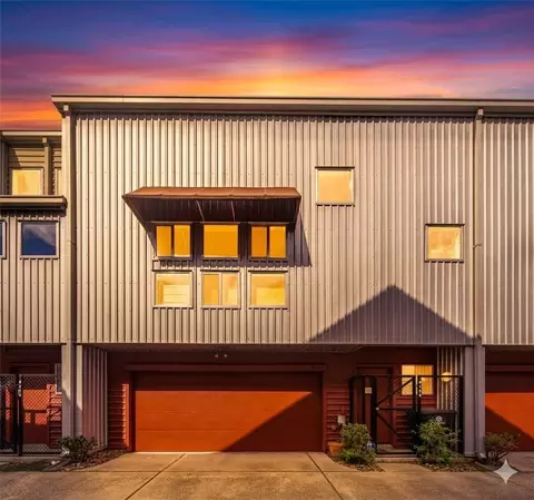 6130 Grand Blvd, Houston, TX 77021