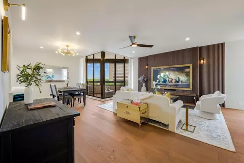 5555 Del Monte Dr #704, Houston, TX 77056