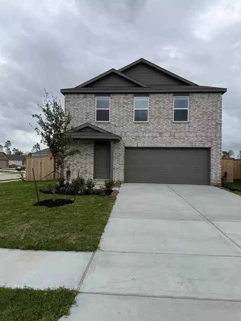 1619 Golden Iris Dr, Crosby, TX 77532